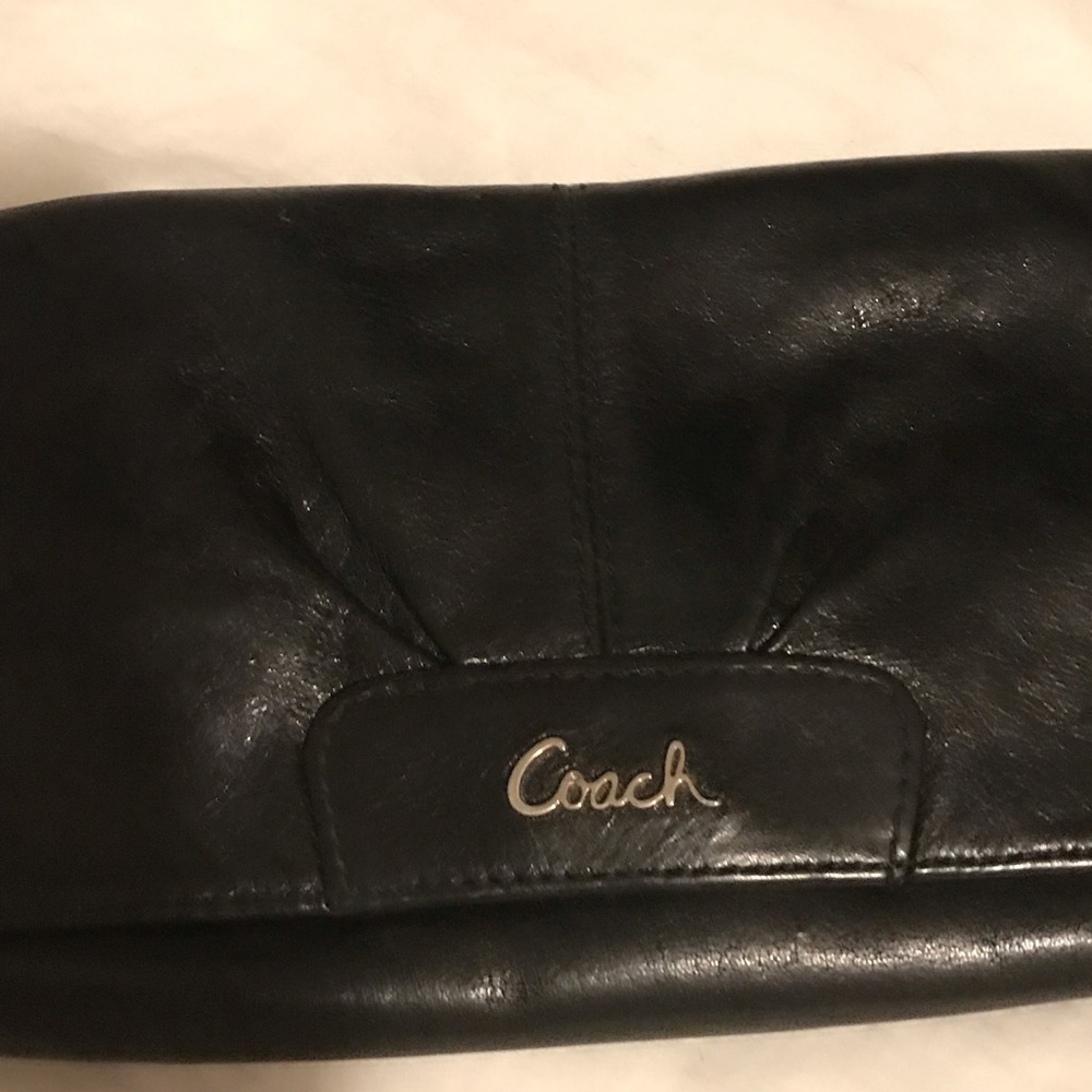 Coach wristlet - Picture 2 of 4